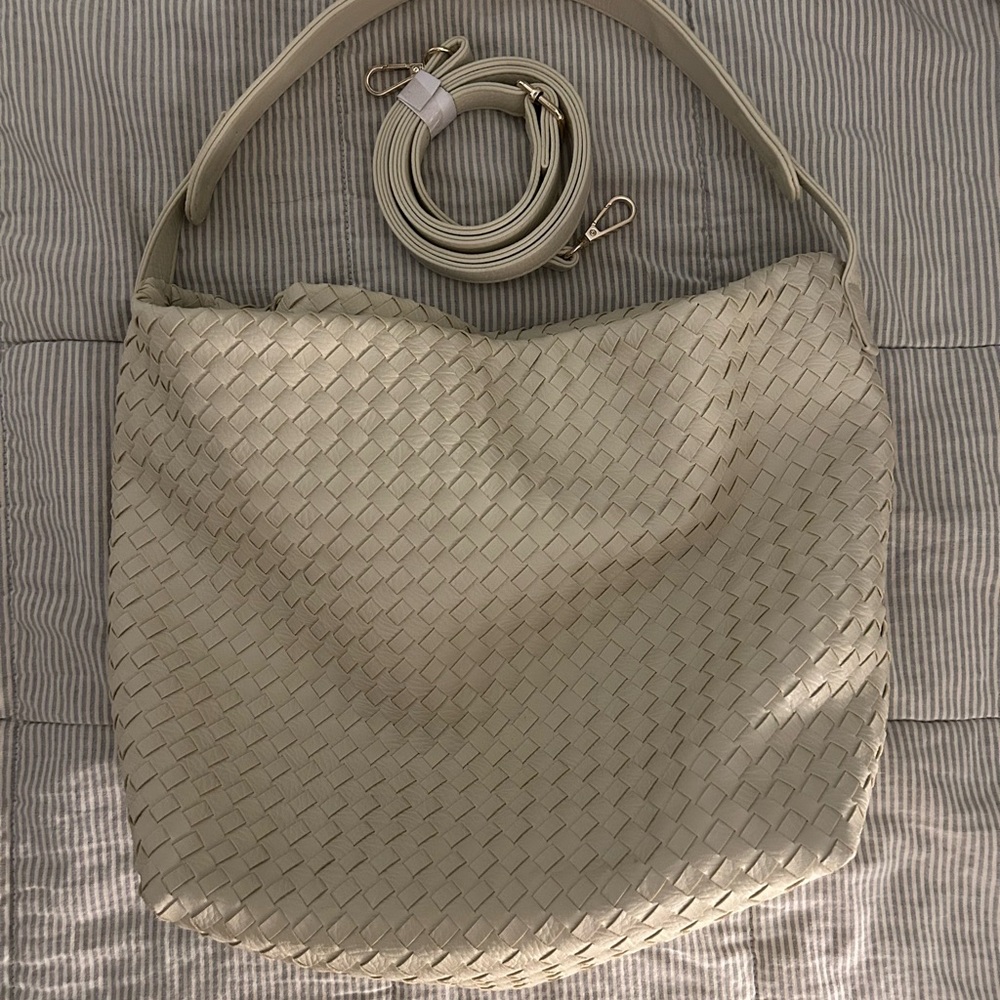 Chic Woven Cream Shoulder Bag- faux leather